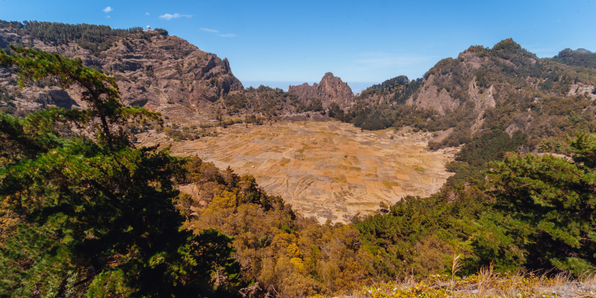 Chã de Morte - Cratère de Cova - Vallée de João Alfonso 