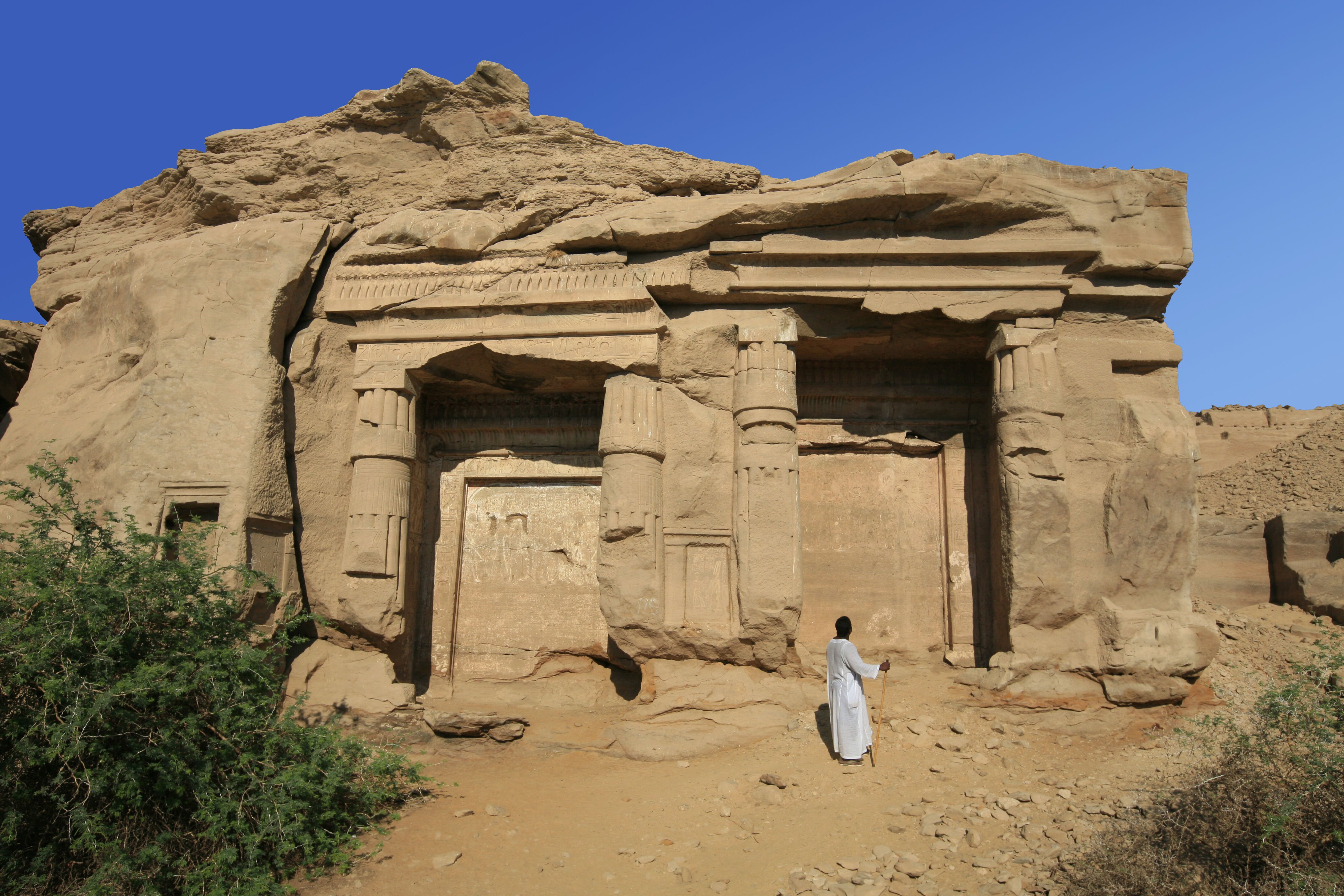 Balade et découvertes des villages et carrières du Djebel Silsila