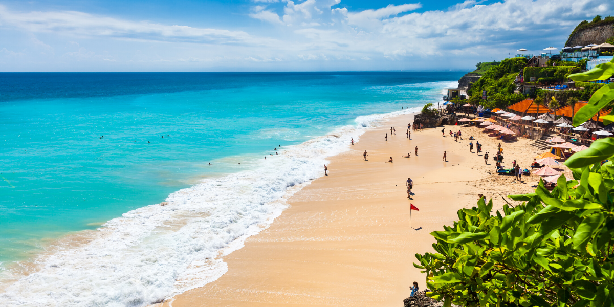 Bienvenue sur l'île des Dieux ! (Attention les vols peuvent partir la veille) 