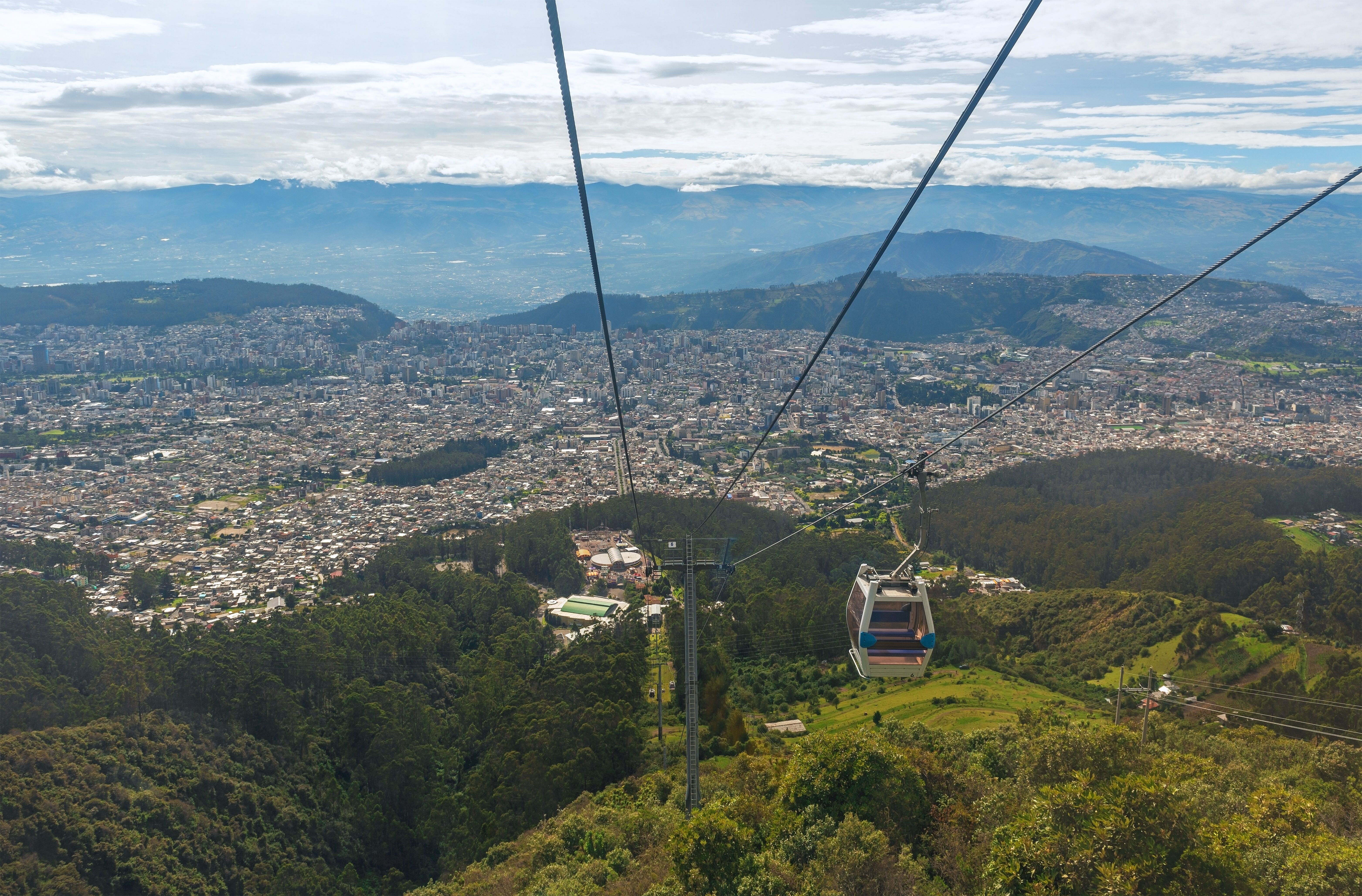 Quito - Isinliví (2930m) 