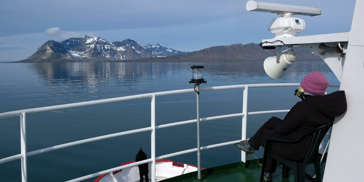 Croisière dans l'Isfjord : départ pour la ville russe abandonnée de Pyramiden