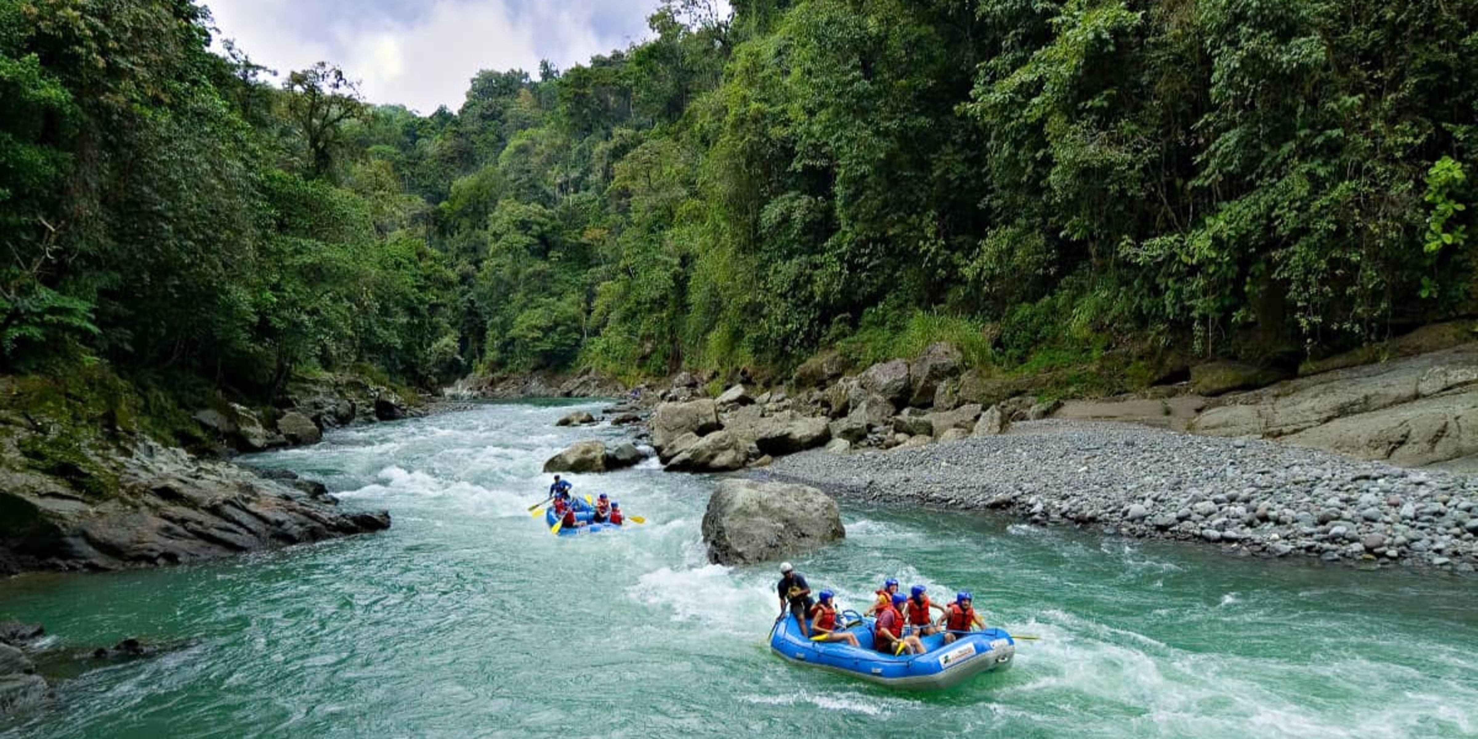 Rafting matinal et route vers Boca Tapada