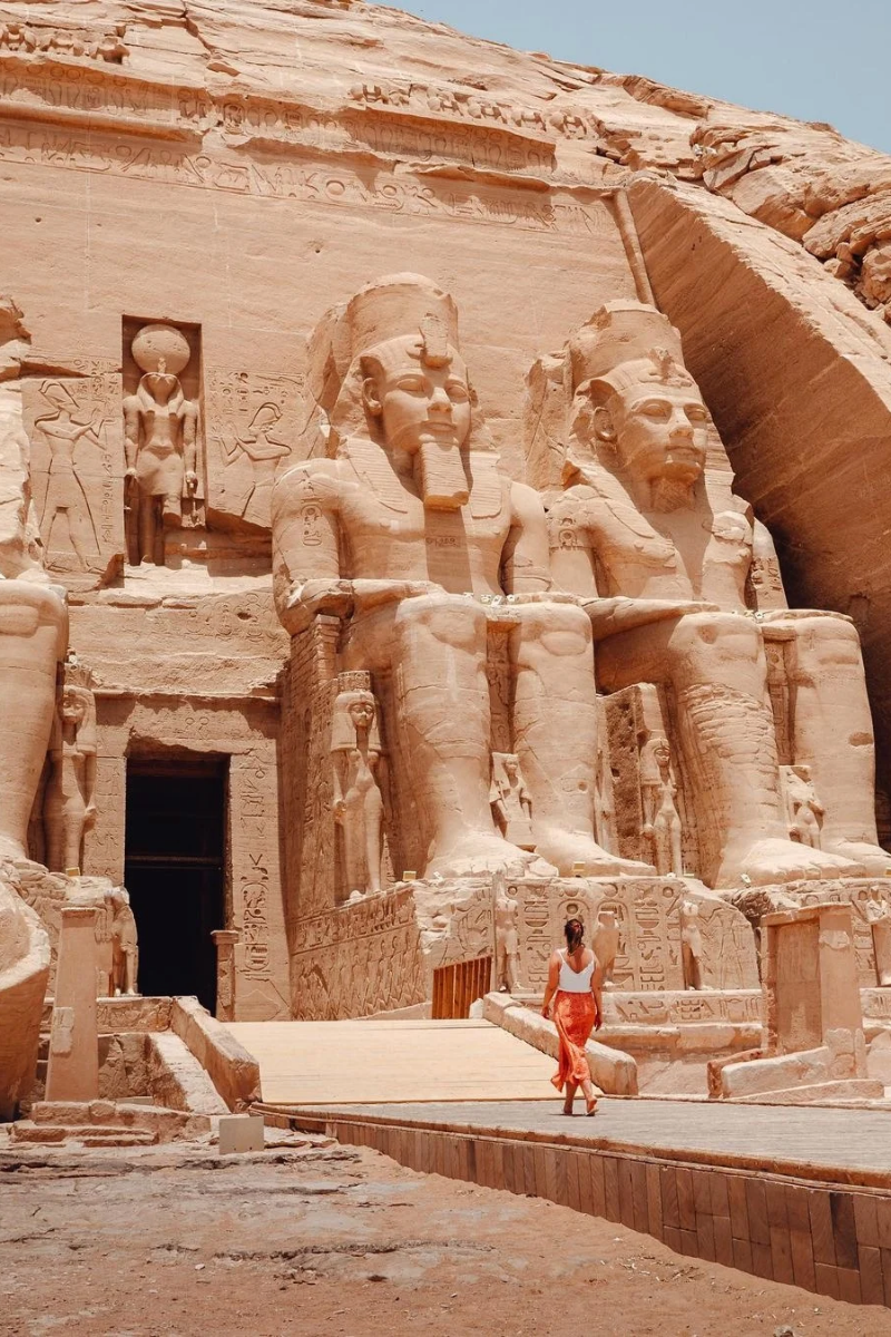 Navigation : Assouan - Temples d'Abou Simbel - Train de nuit pour le Caire 