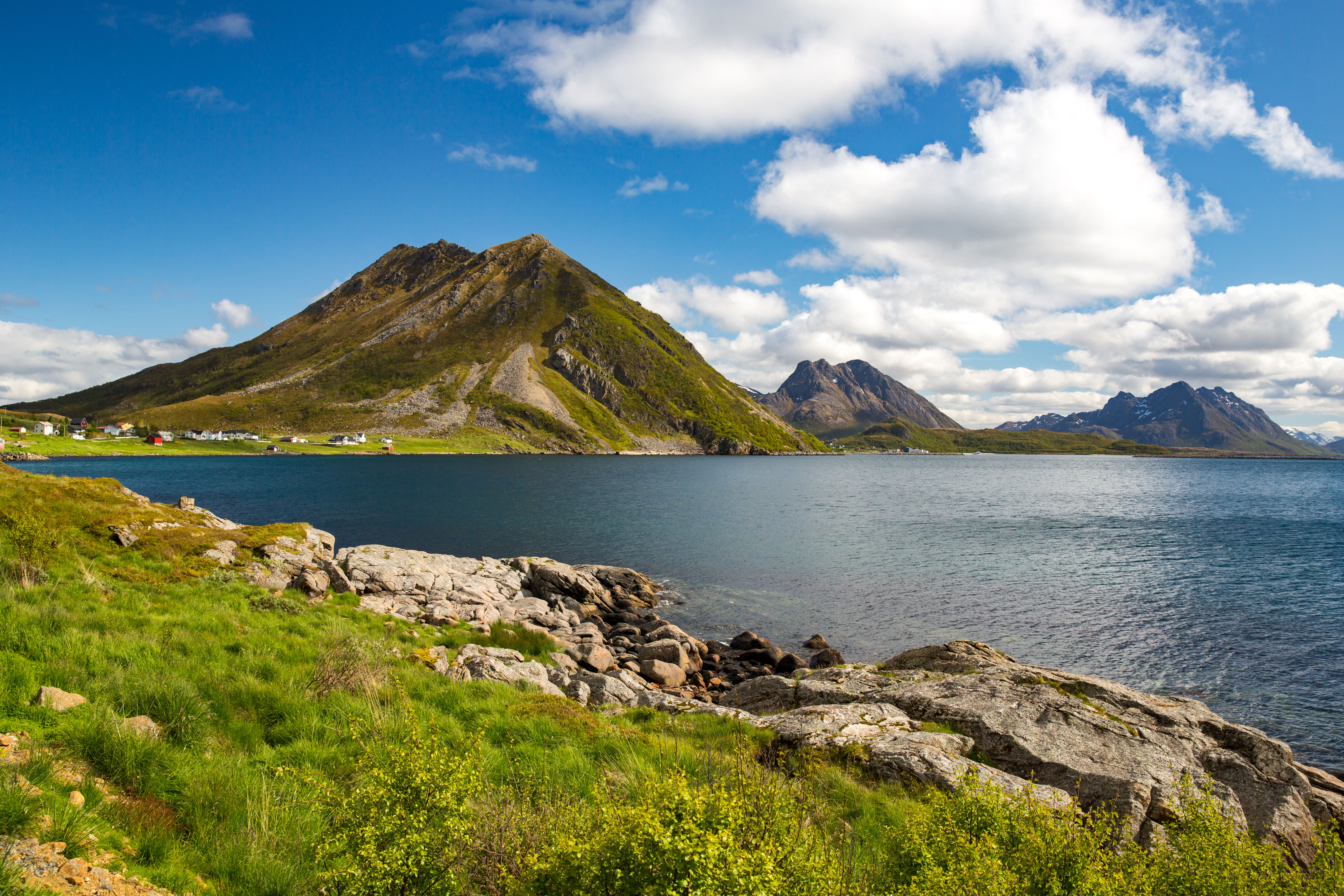 Traversée des Vesterålen et entrée sur les îles Lofoten 