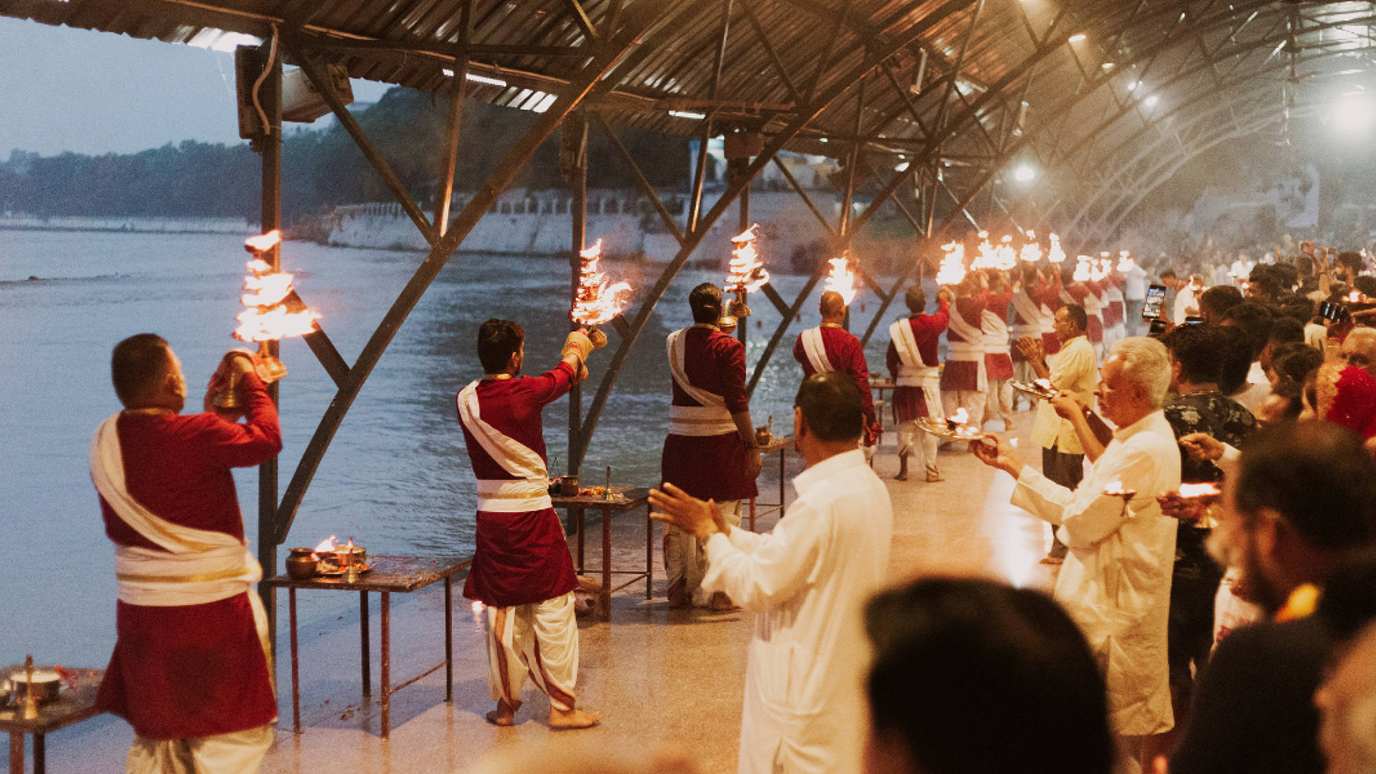 Cérémonie, Rishikesh, Inde