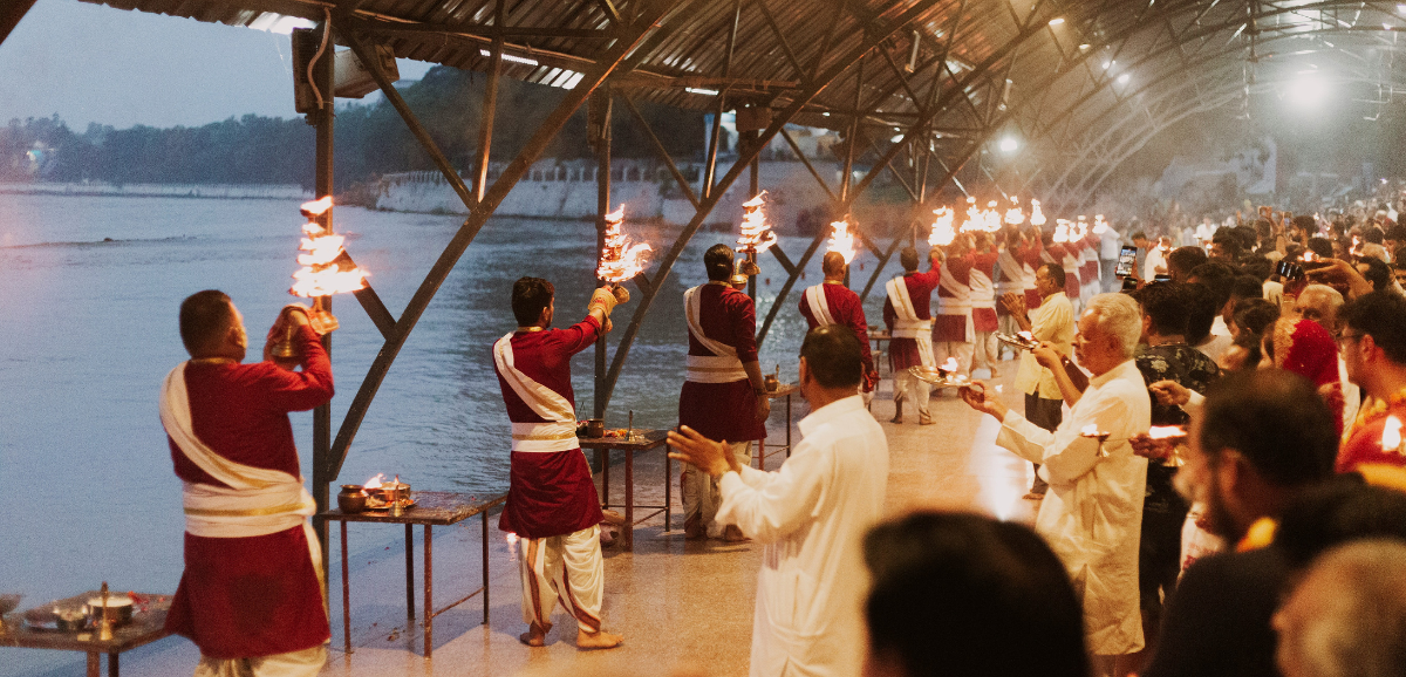 Cérémonie, Rishikesh, Inde