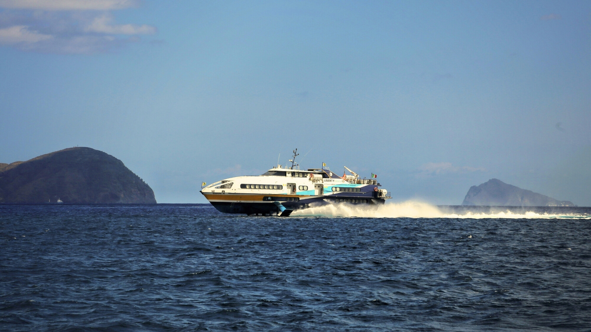 Îles Éoliennes, Italie ©Bernd Dittrich / Unsplash