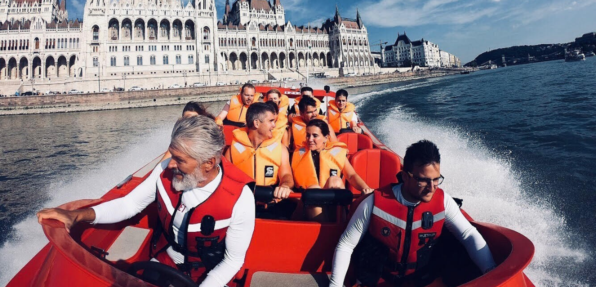 Et original en groupe et encadrés !