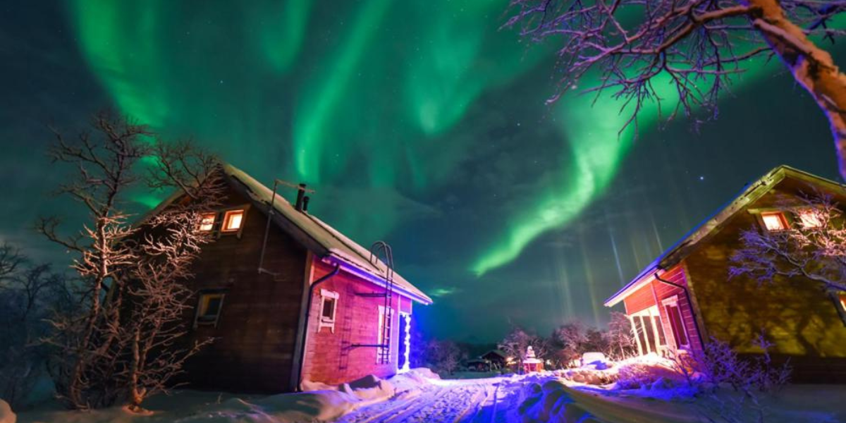 Les aurores boréales qui embrasent le ciel devant ton chalet (phénomène imprévisible) - Jours 2 à 7 