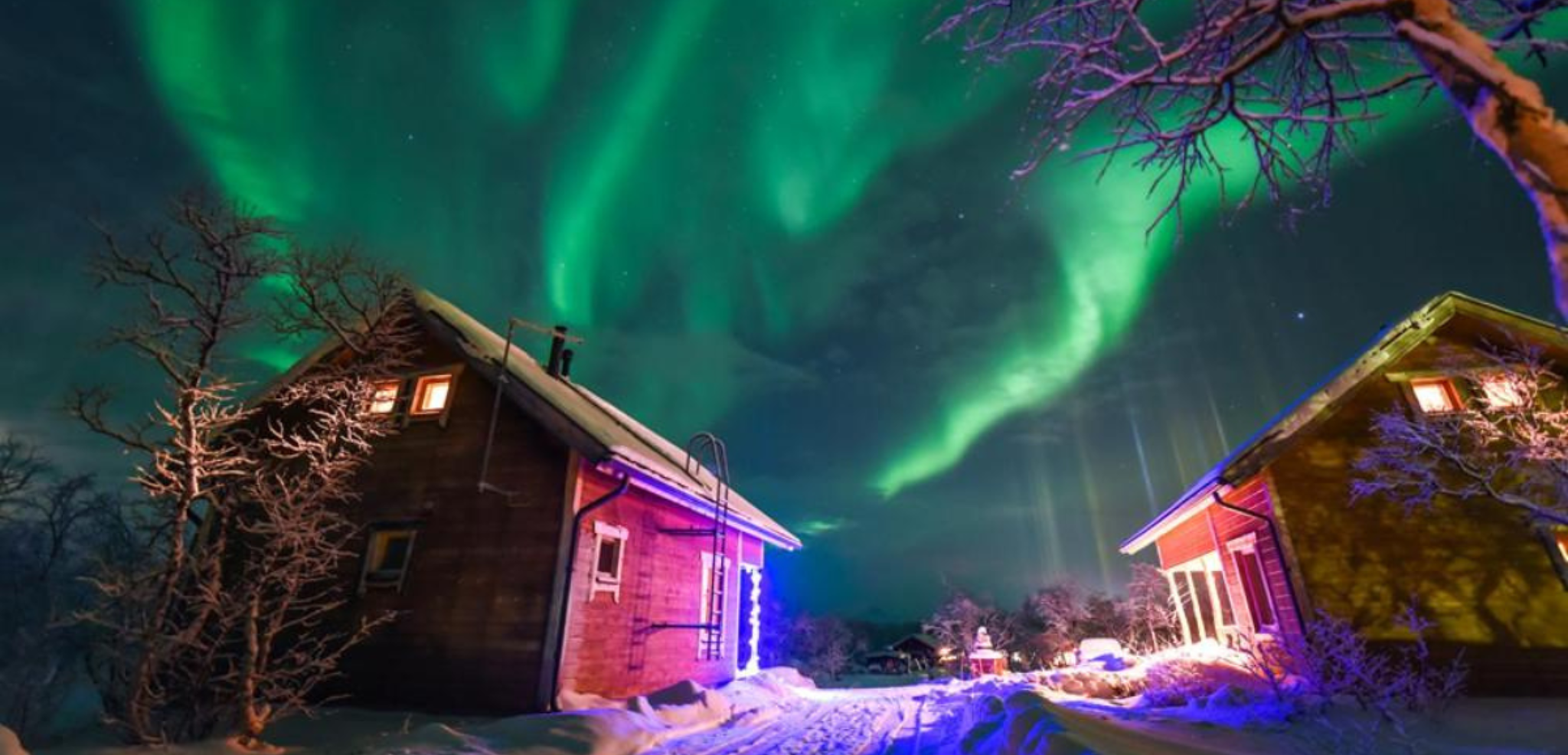 Les aurores boréales qui embrasent le ciel devant ton chalet (phénomène imprévisible) - Jours 2 à 7