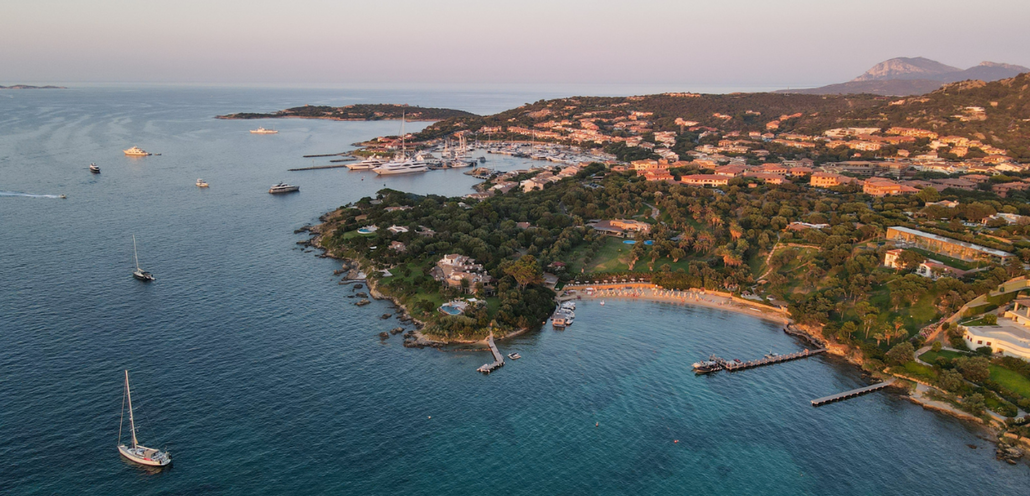 La ville de Portisco d’où tu embarques et tu débarques, jours 1 et 8