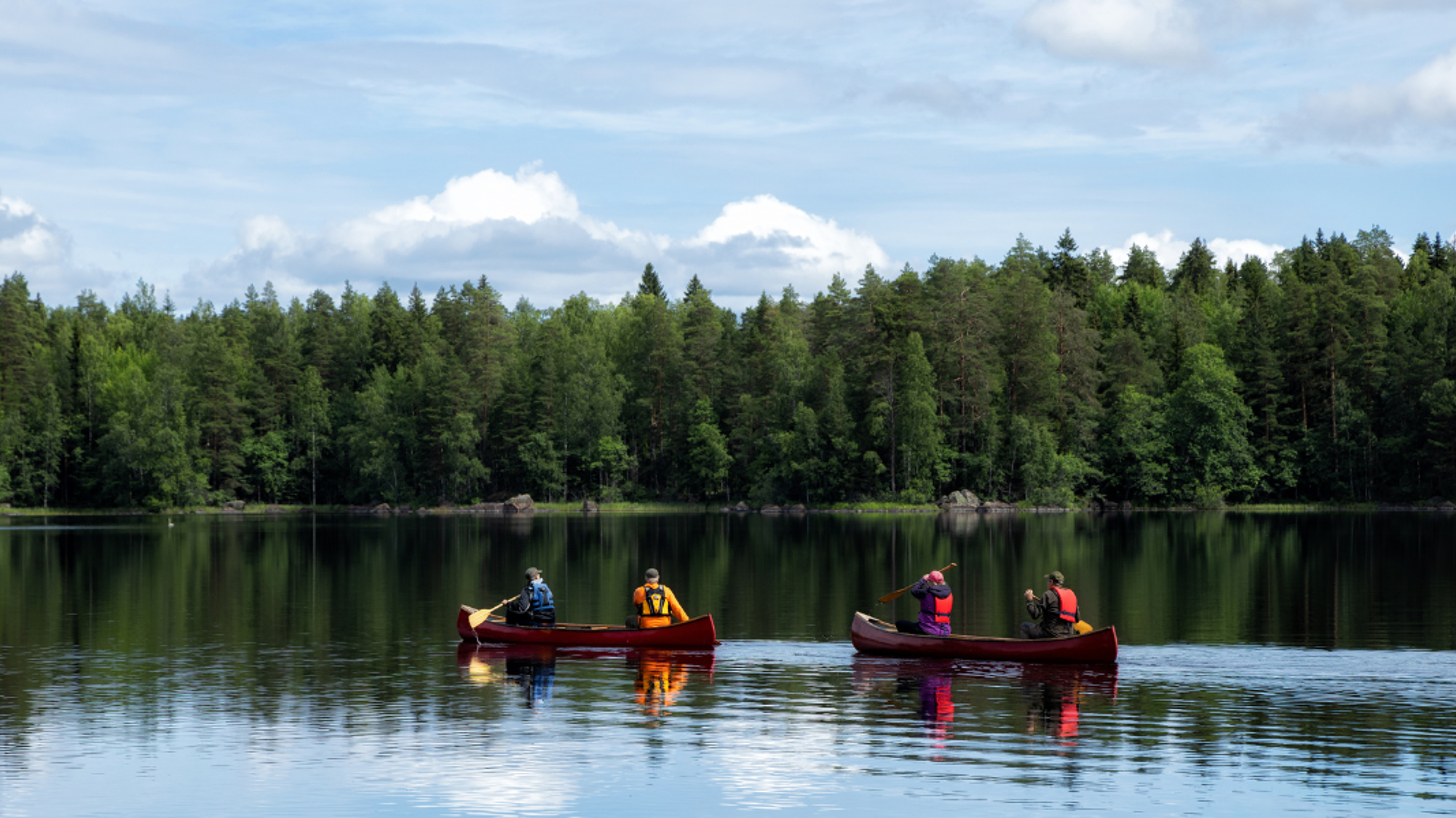 Glissez sur l'eau en canoë