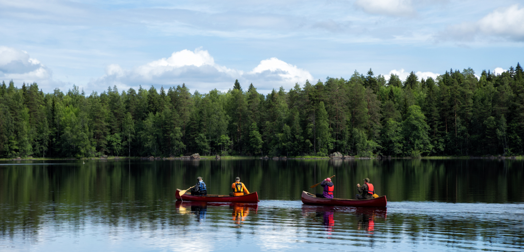 Glissez sur l'eau en canoë