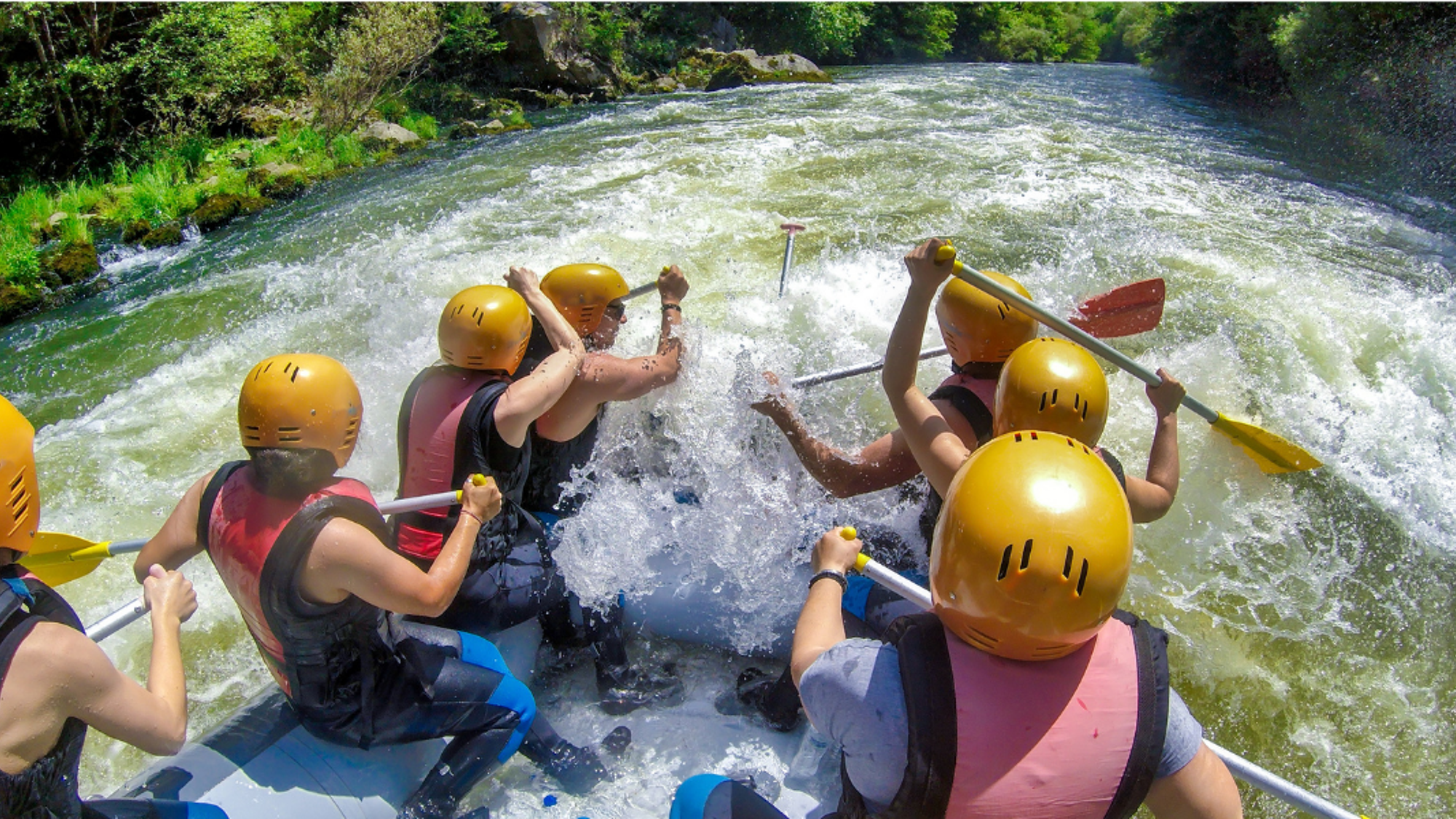 Descendez une rivière en rafting