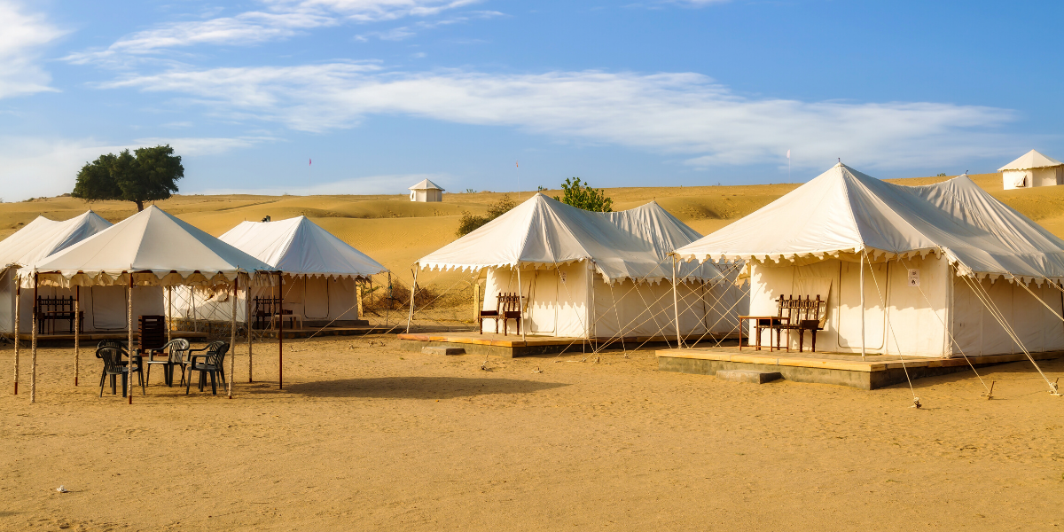 Passez une nuit dans le désert pour une expérience unique