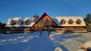 Votre Basecamp, au bord du lac Taureau