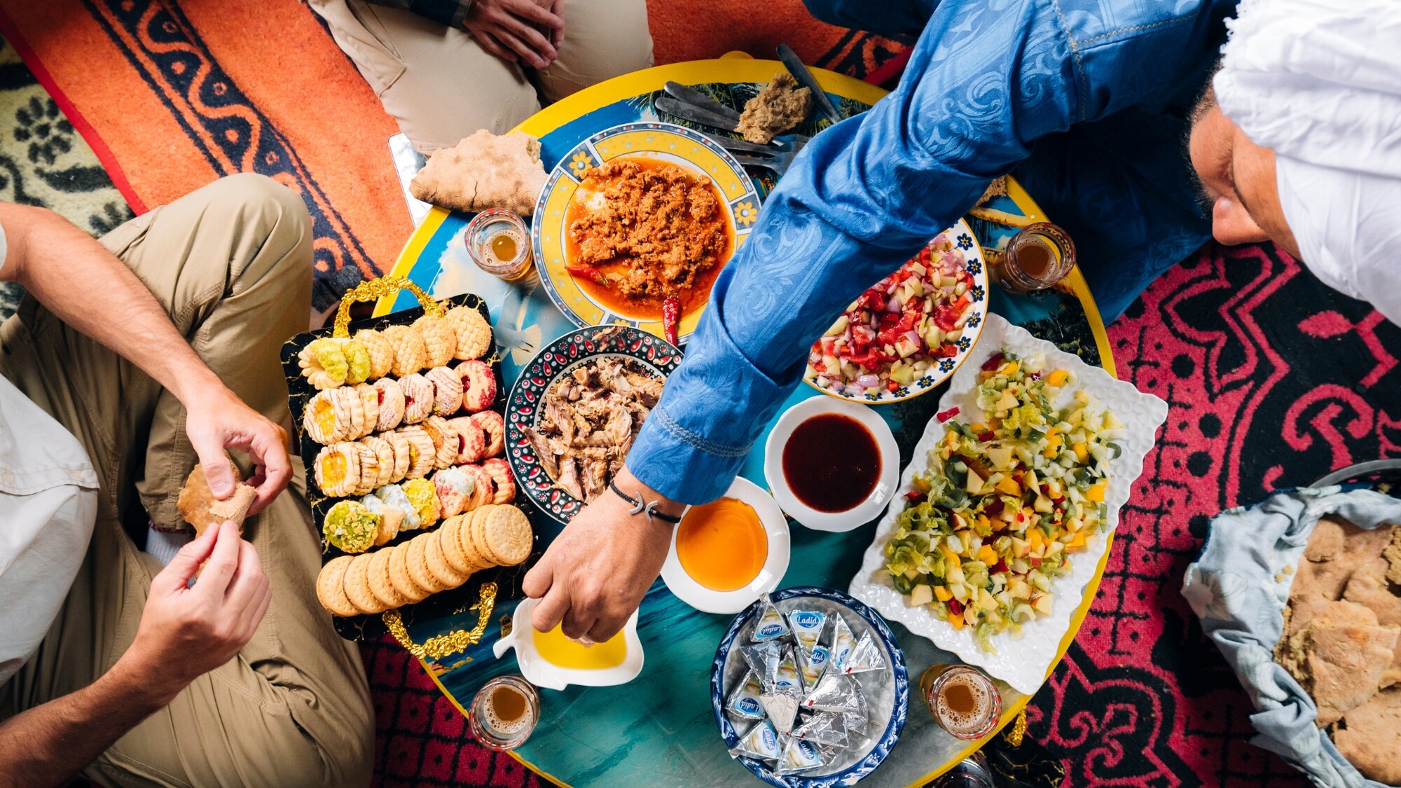 Déjeuner chez l'habitant, Tazzarine, Maroc ©Julien Fabro