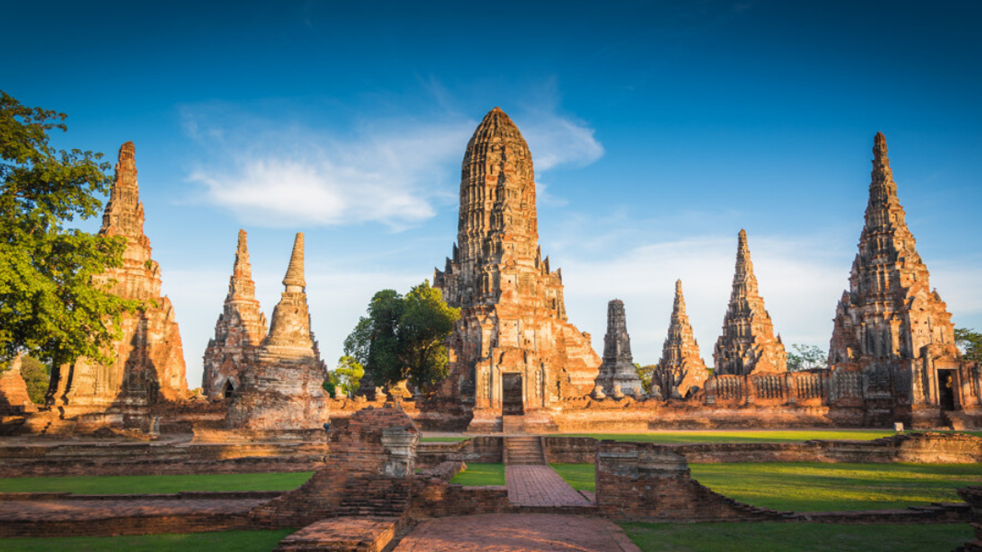 Avant de visiter les ruines de la région d'Ayutthaya