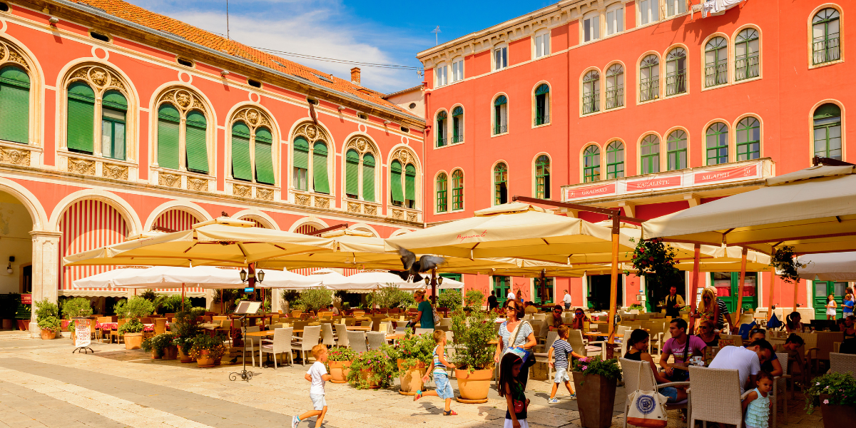 Et de siroter un verre en terrasse