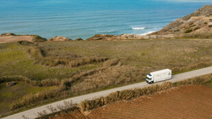 Ton hébergement en surf truck, Portugal