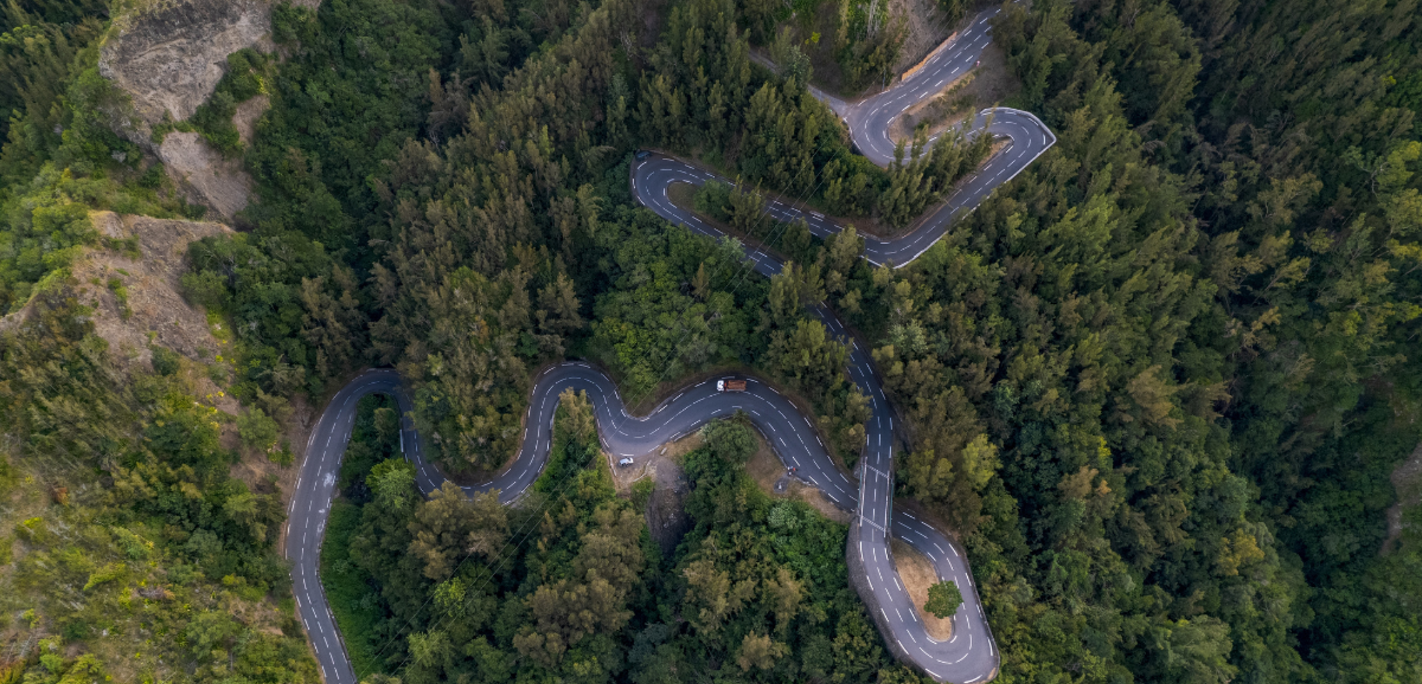 La mythique route aux 400 virages pour rejoindre le cirque de Cilaos - jour 6