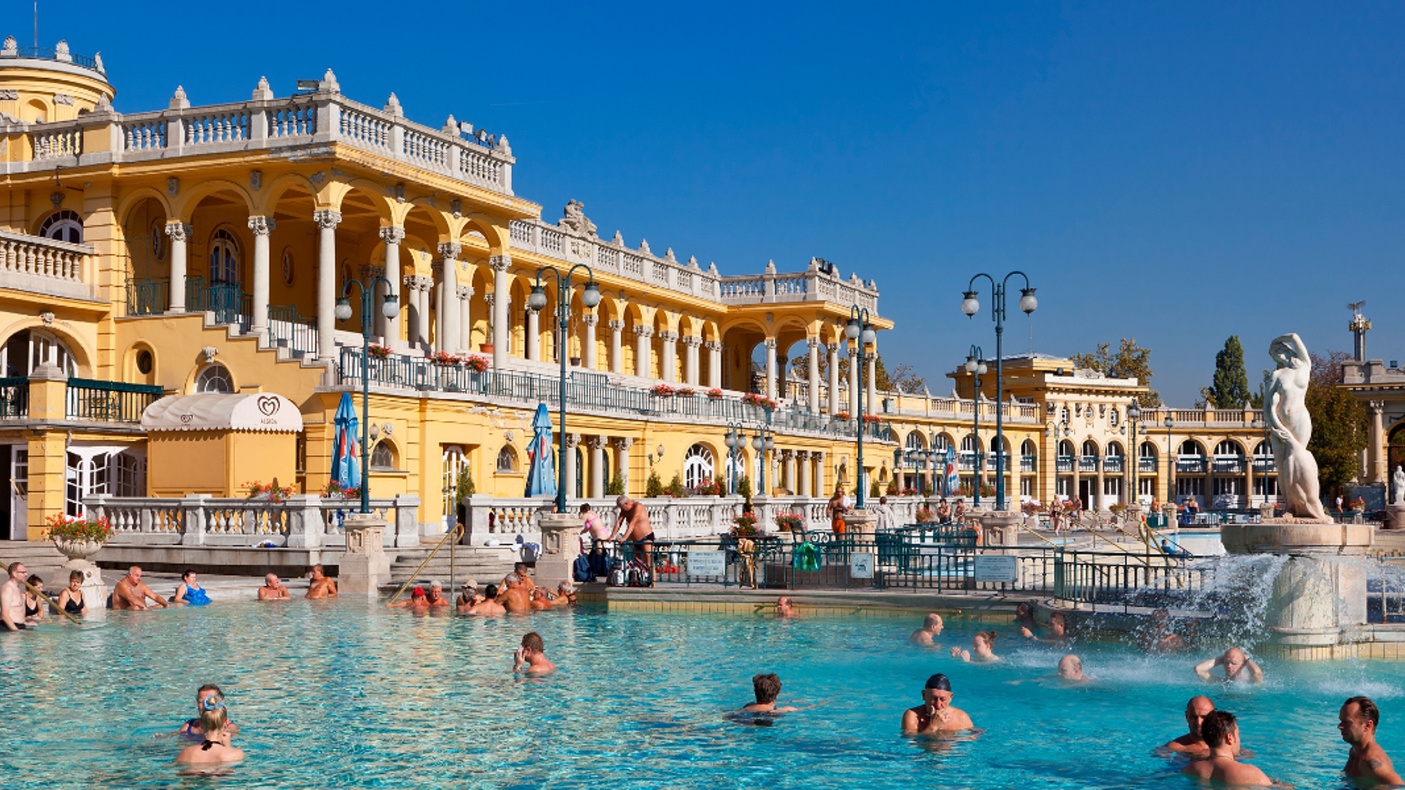 Chillez aux Bains Széchenyi