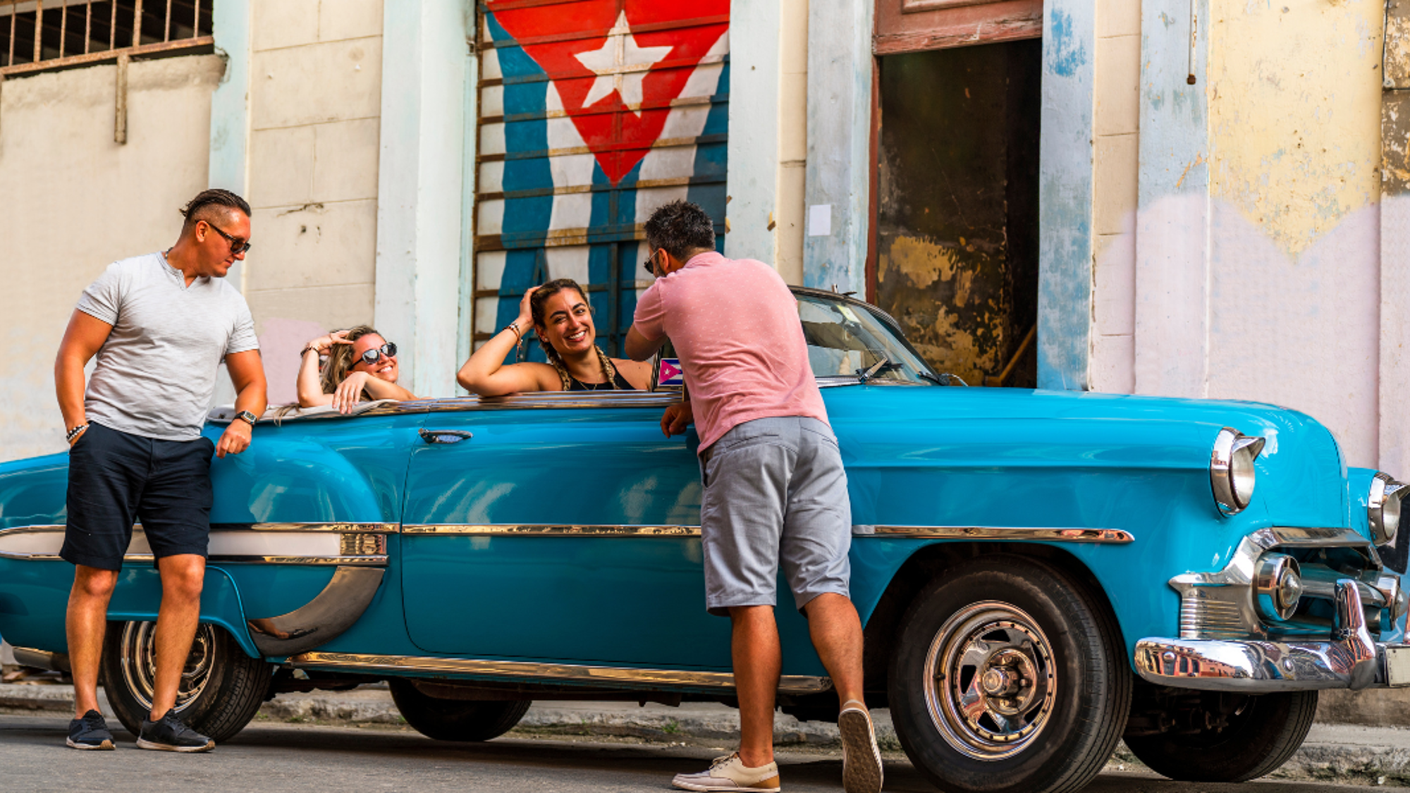 La Havane en vieille américaine décapotable