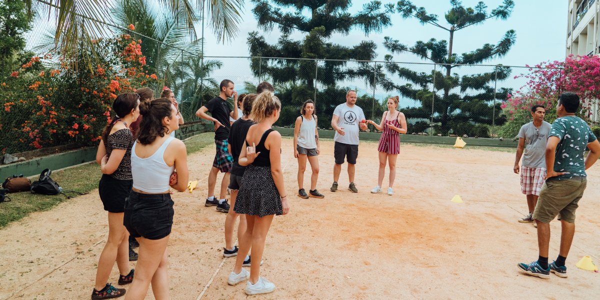 Séance de cricket à Kandy : d'abord comprendre les règles du jeu !
