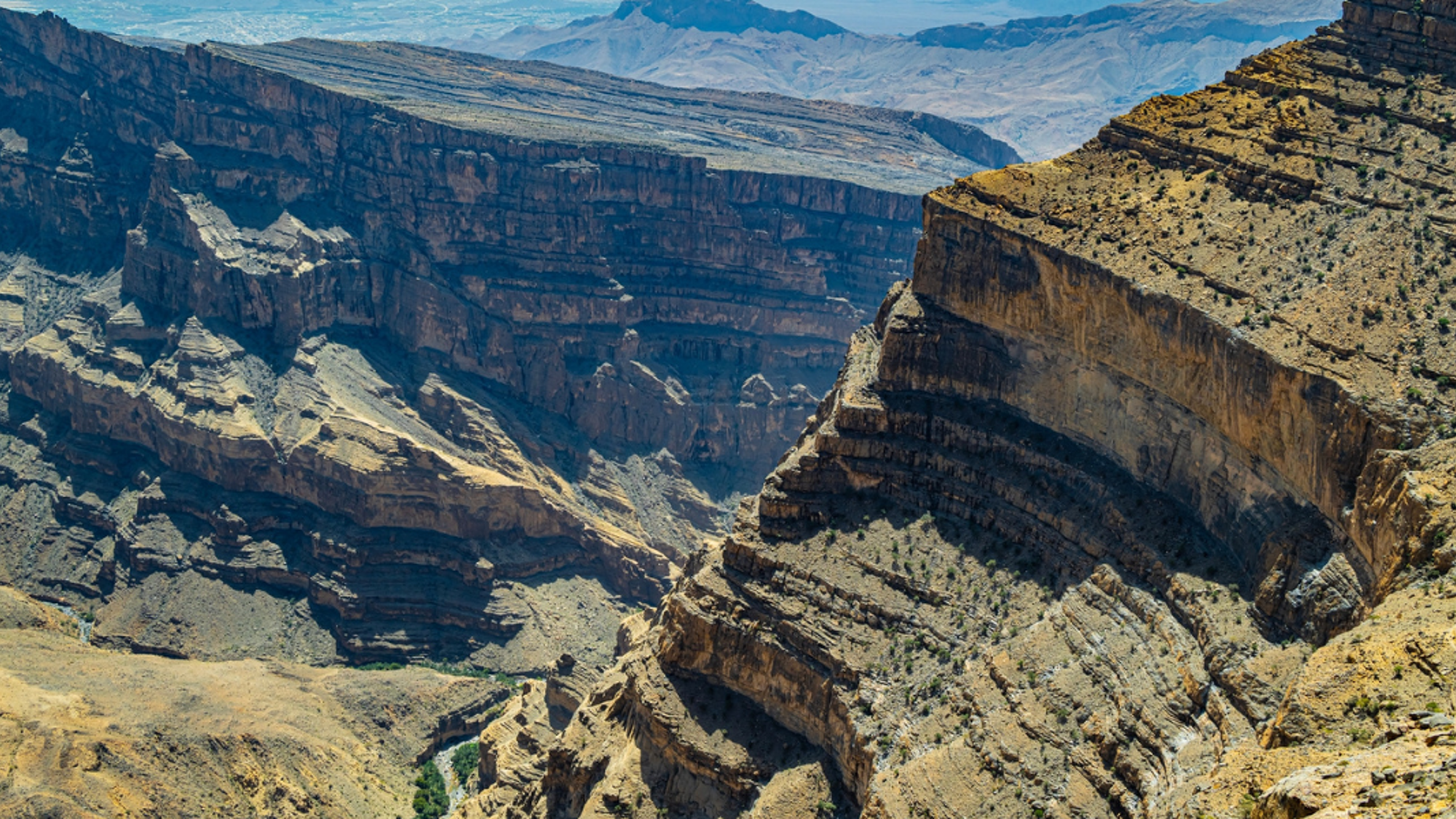 Du Grand Canyon arabique : Djebel Shams