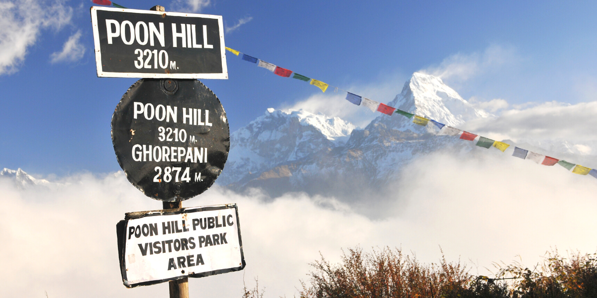Atteignez le belvédère de Poon Hill (3210m) pour une vue à couper le souffle ! 