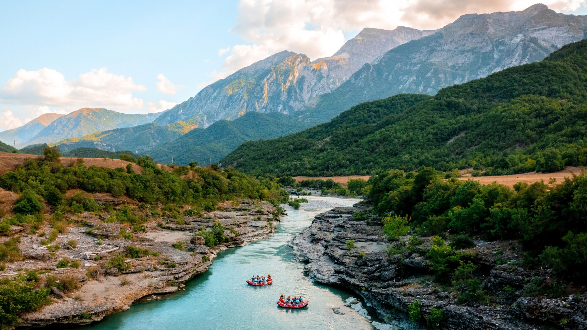 Rafting sur la Vjosa, Albanie ©Maxime Moreau