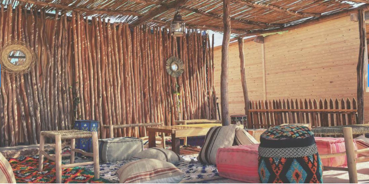 Sieste à l'ombre après déjeuner