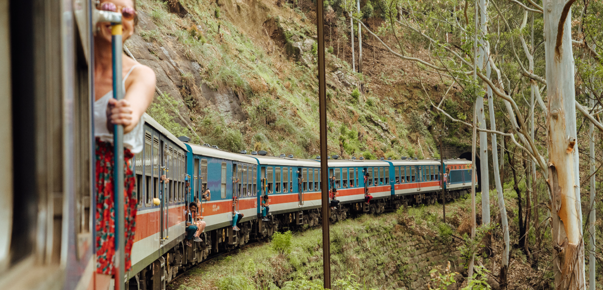 En train, jusqu'à Ella