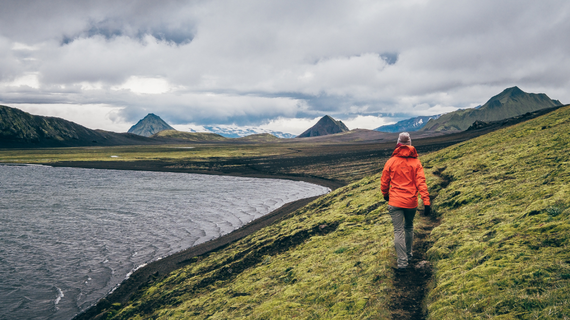 Tu rejoins le lac d'Alftavatn - Jour 4