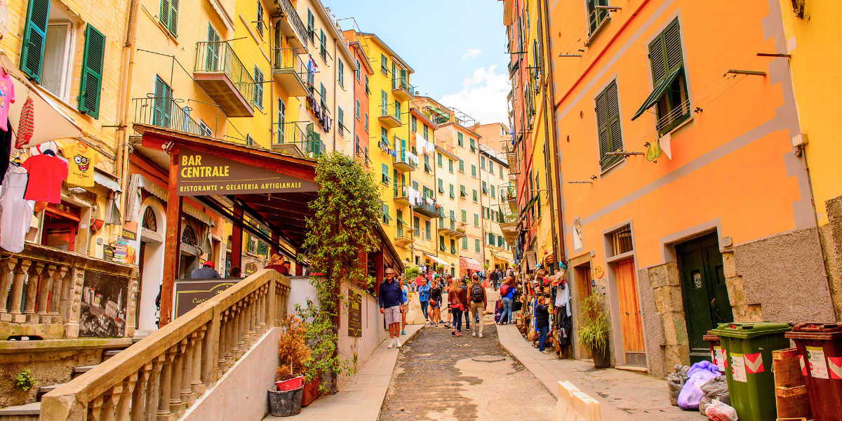 ...dans les ruelles colorées