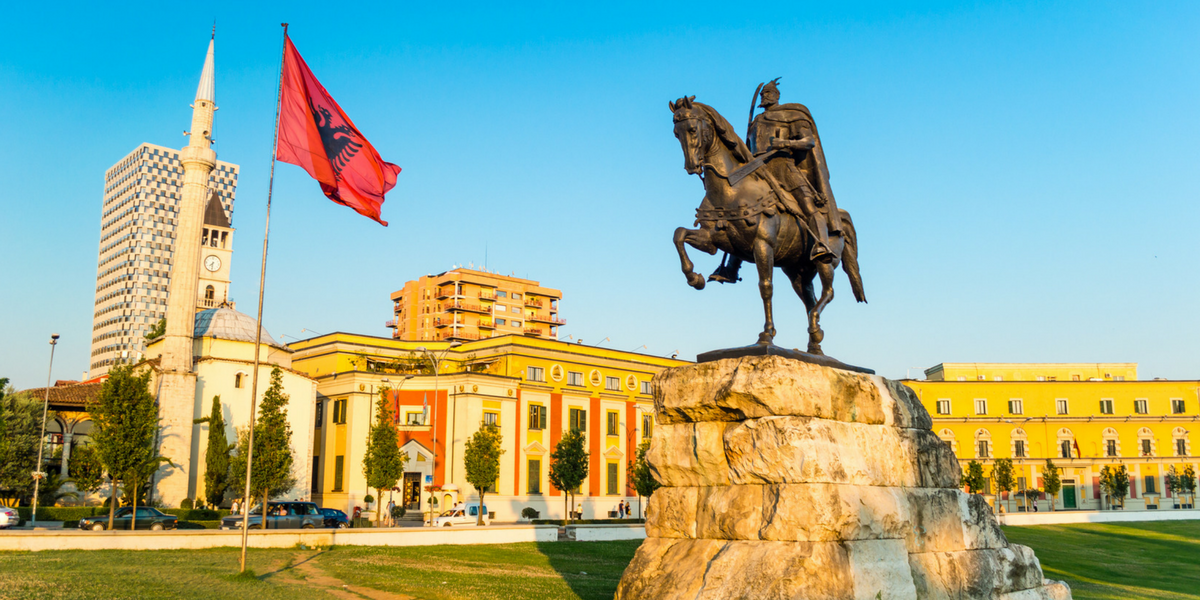 Visitez Tirana, la capitale