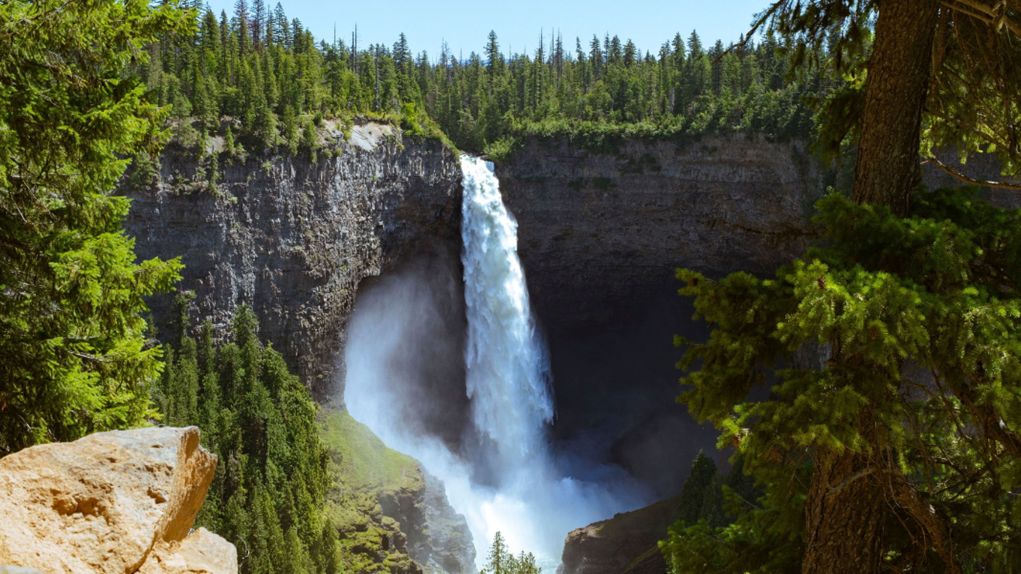 Les impressionnantes chutes de Helmcken Falls - jour 10 ou jour 5