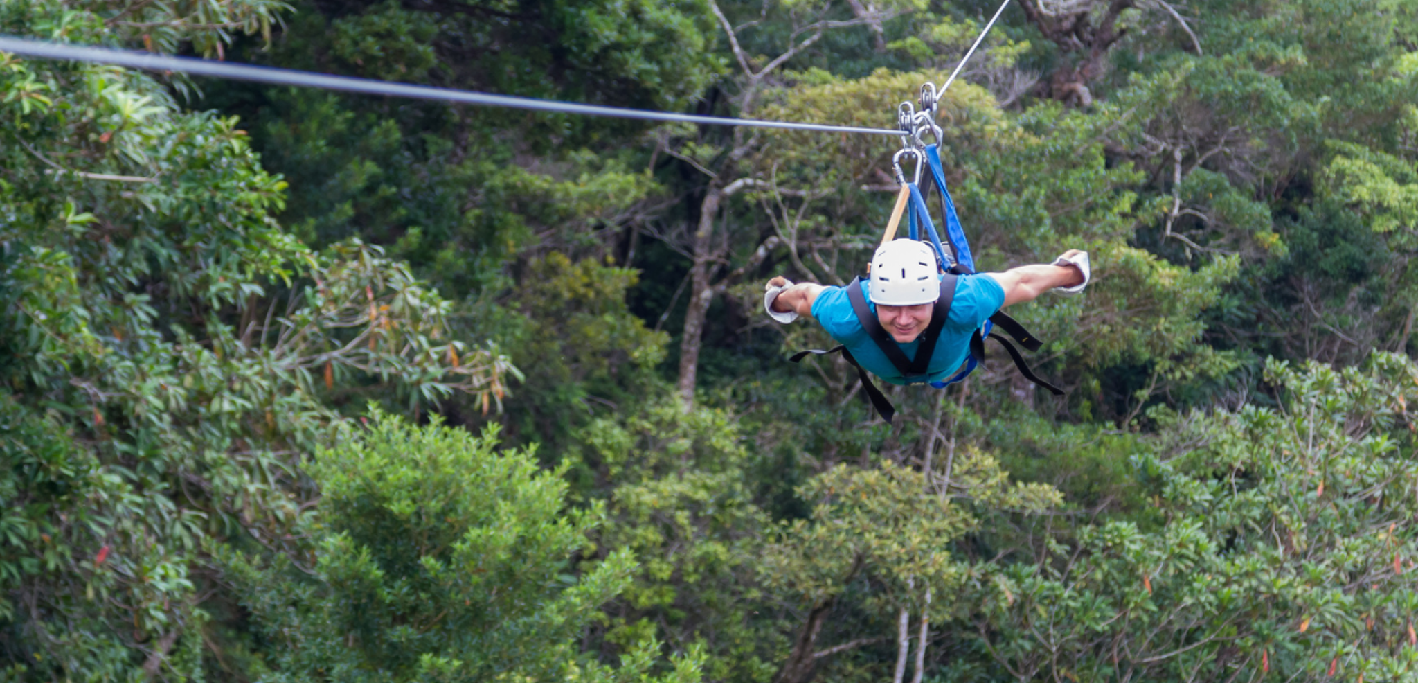 Sensations fortes en tyrolienne !