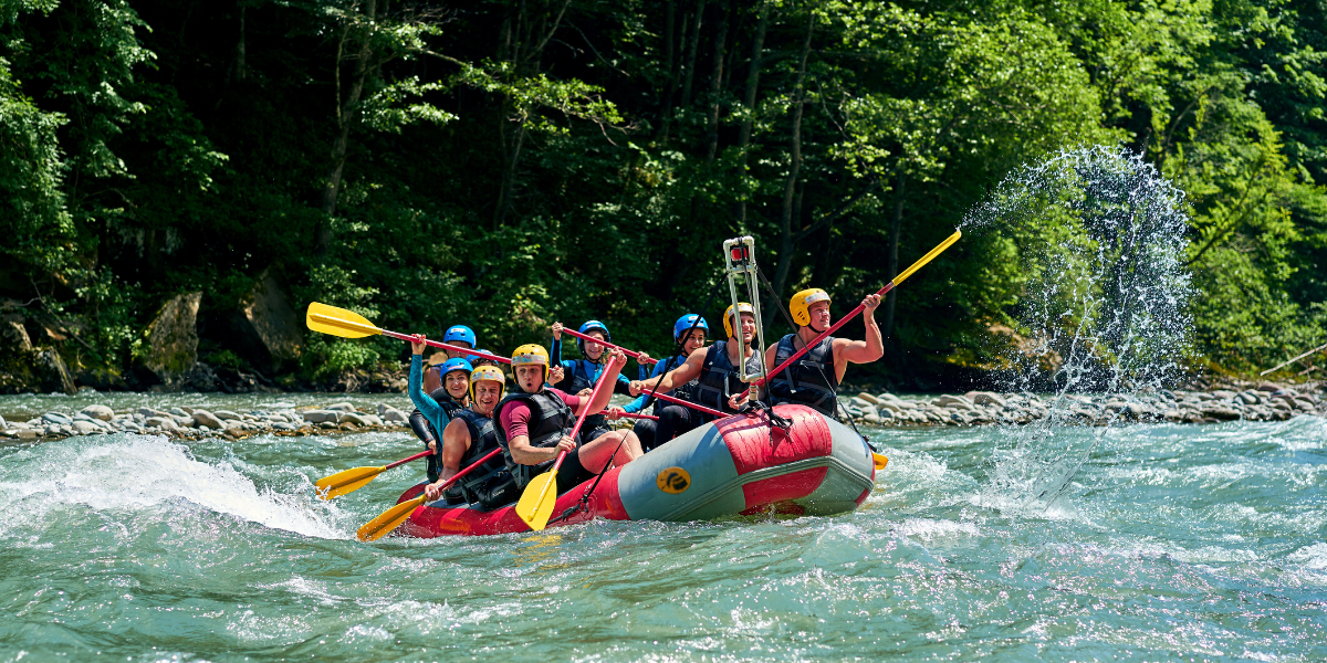 Entre rafting dans le spectaculaire Canyon de Guëjar