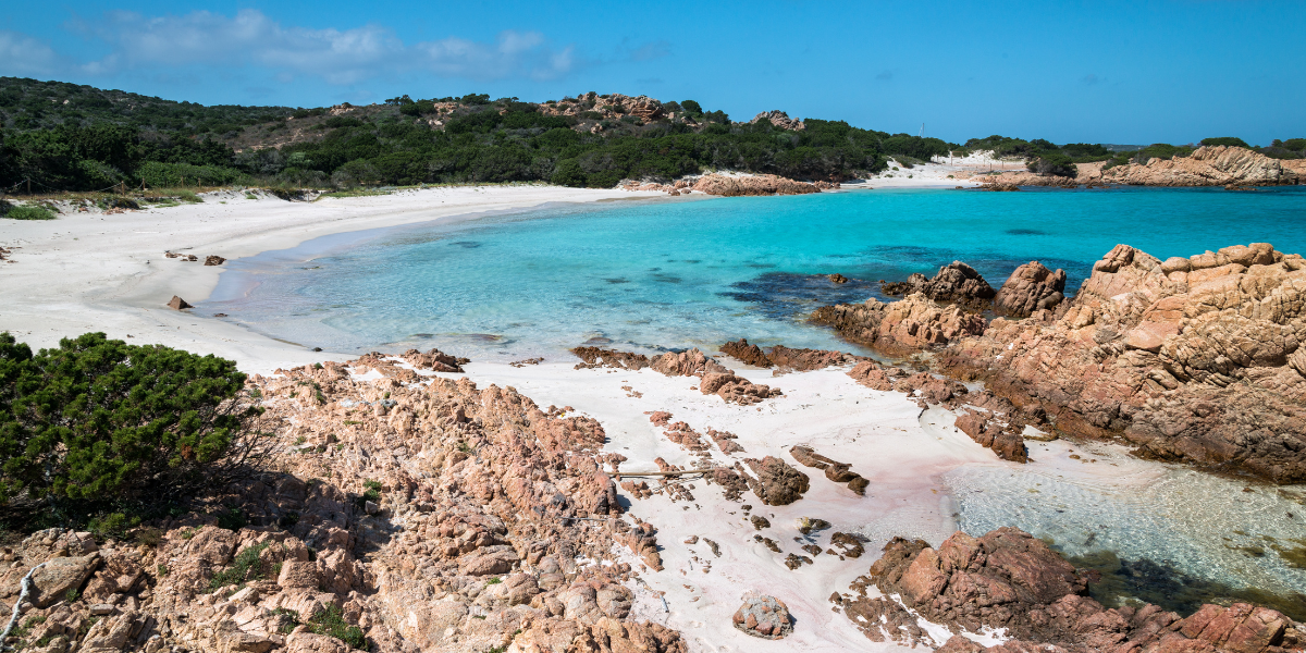Les plages de l'archipel de la Maddalena où tu largues les amarres, jour 5 (sous réserve des conditions météo)