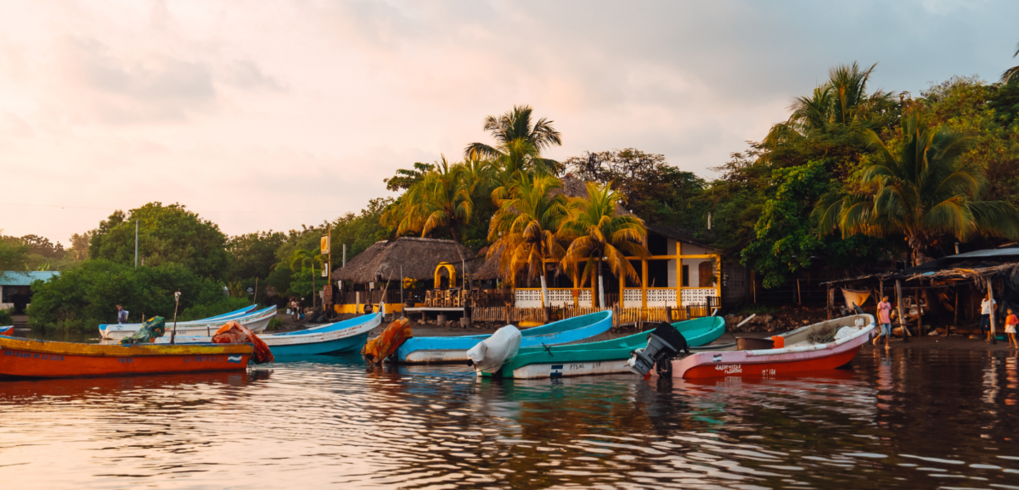 Un village dans la mangrove