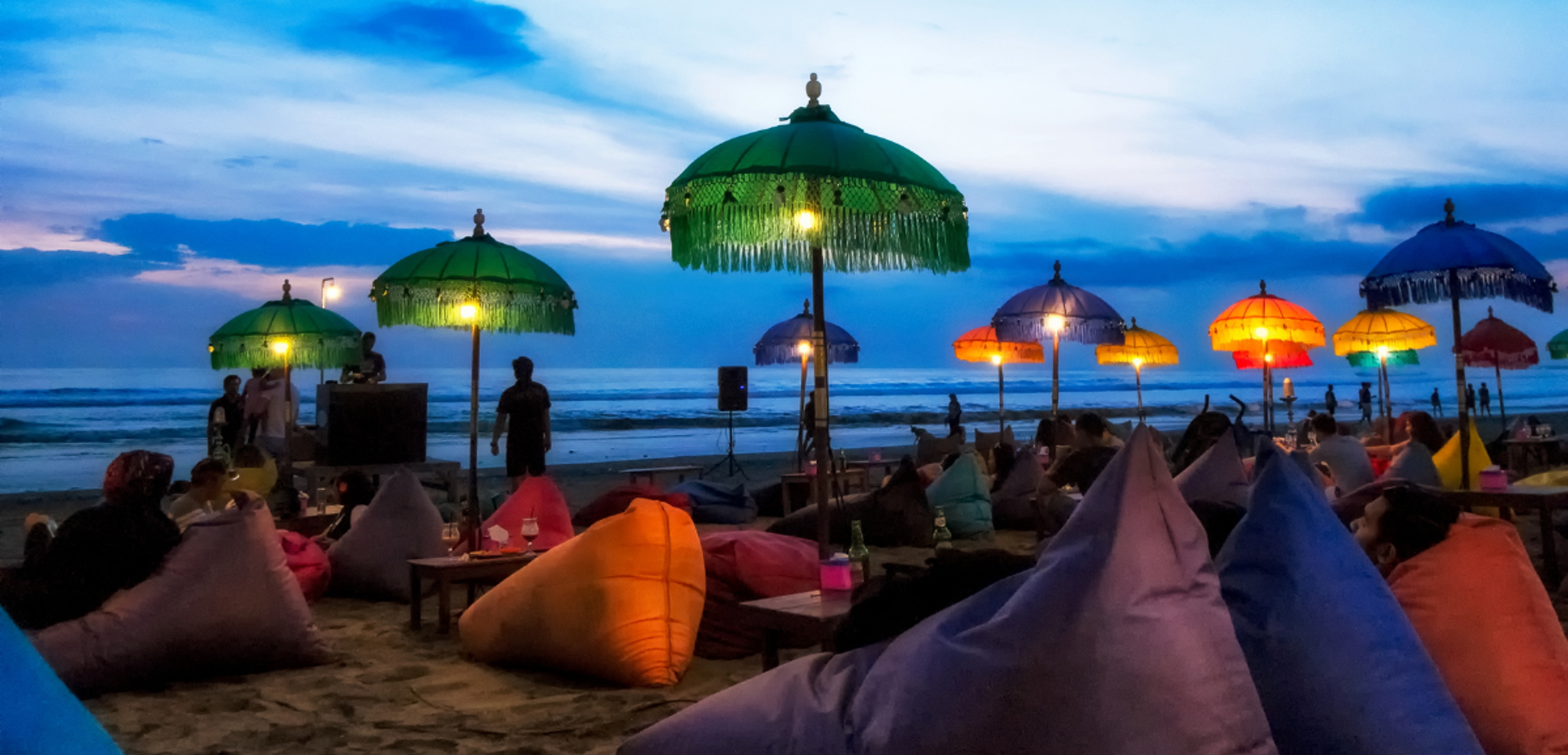 De retour à Bali, profitez d'un dernier cocktail sur la plage