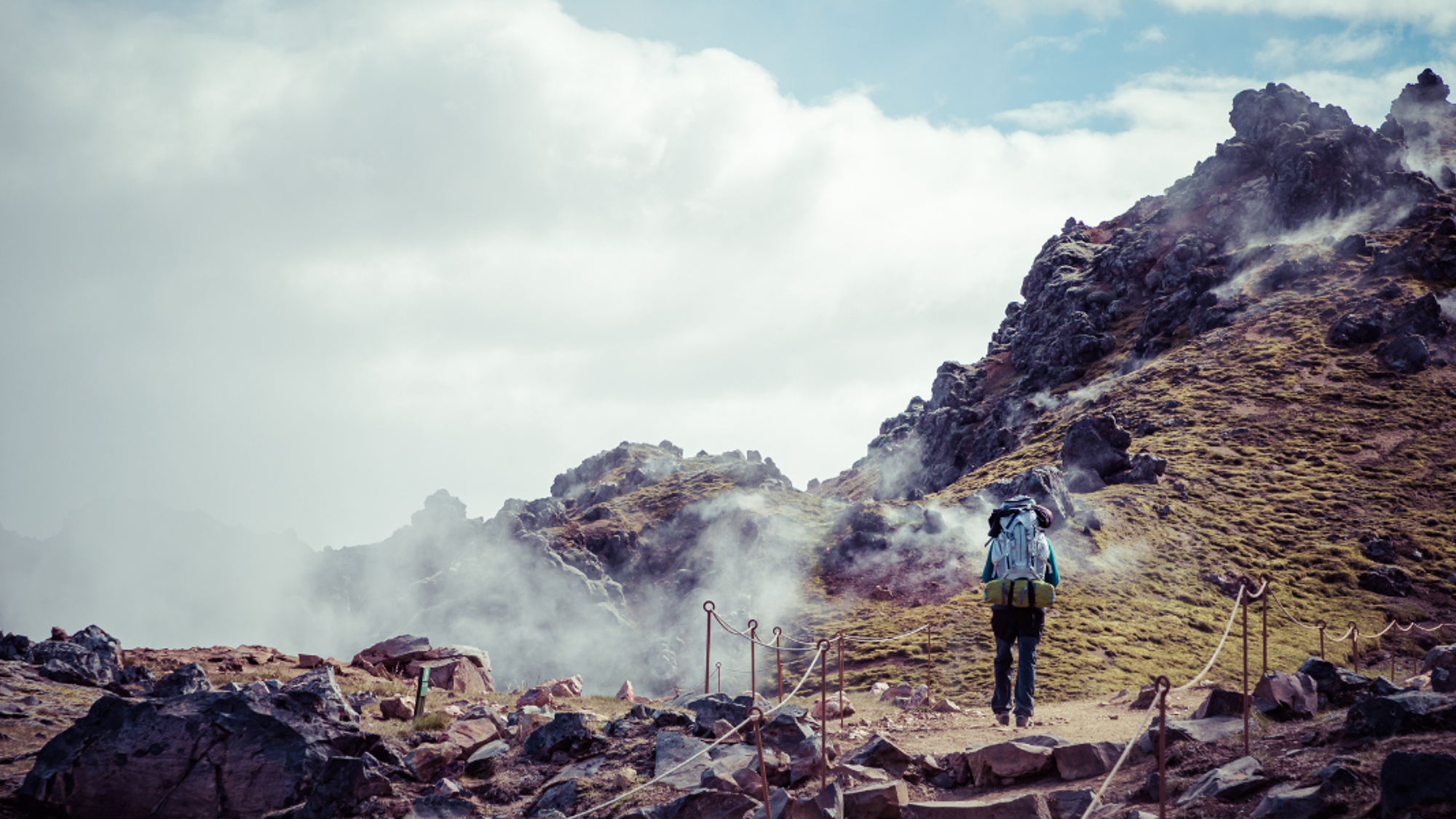 Le haut plateau de Hrafntinnusker aux nombreuses fumerolles - Jour 4