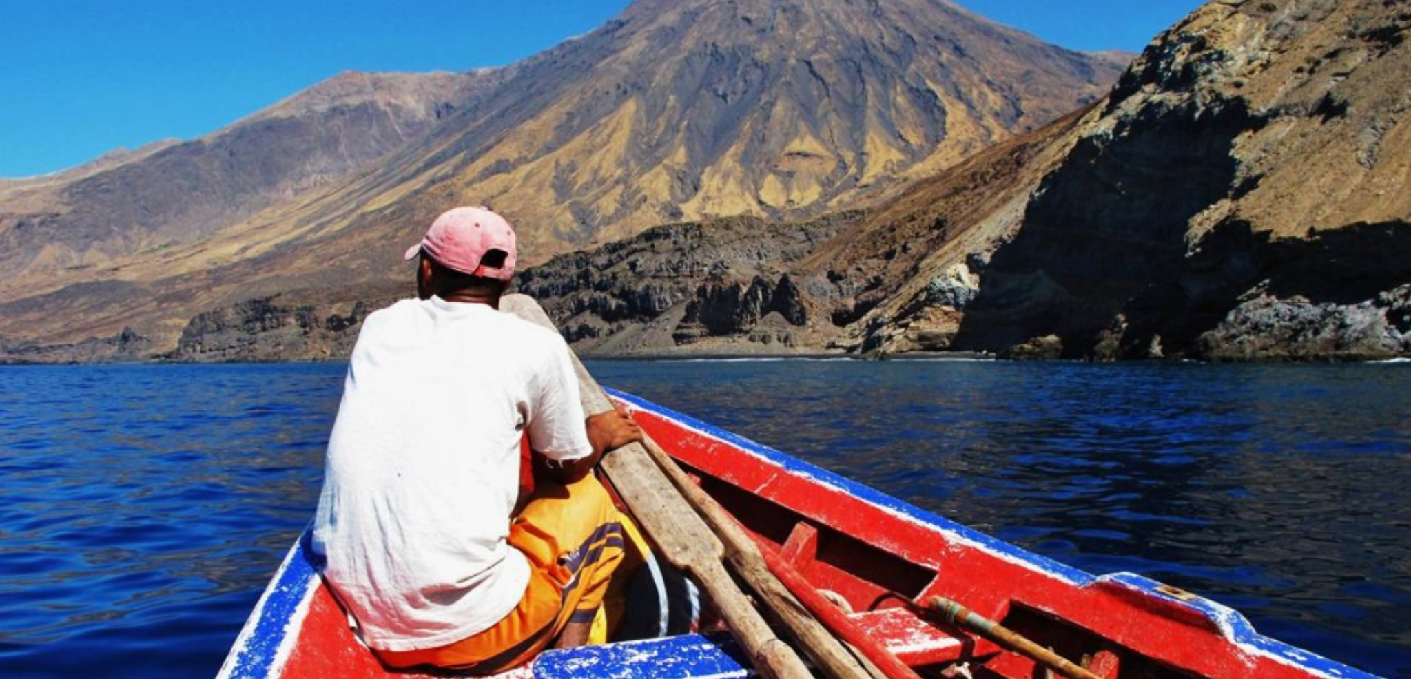 Ile volcanique de pêcheurs