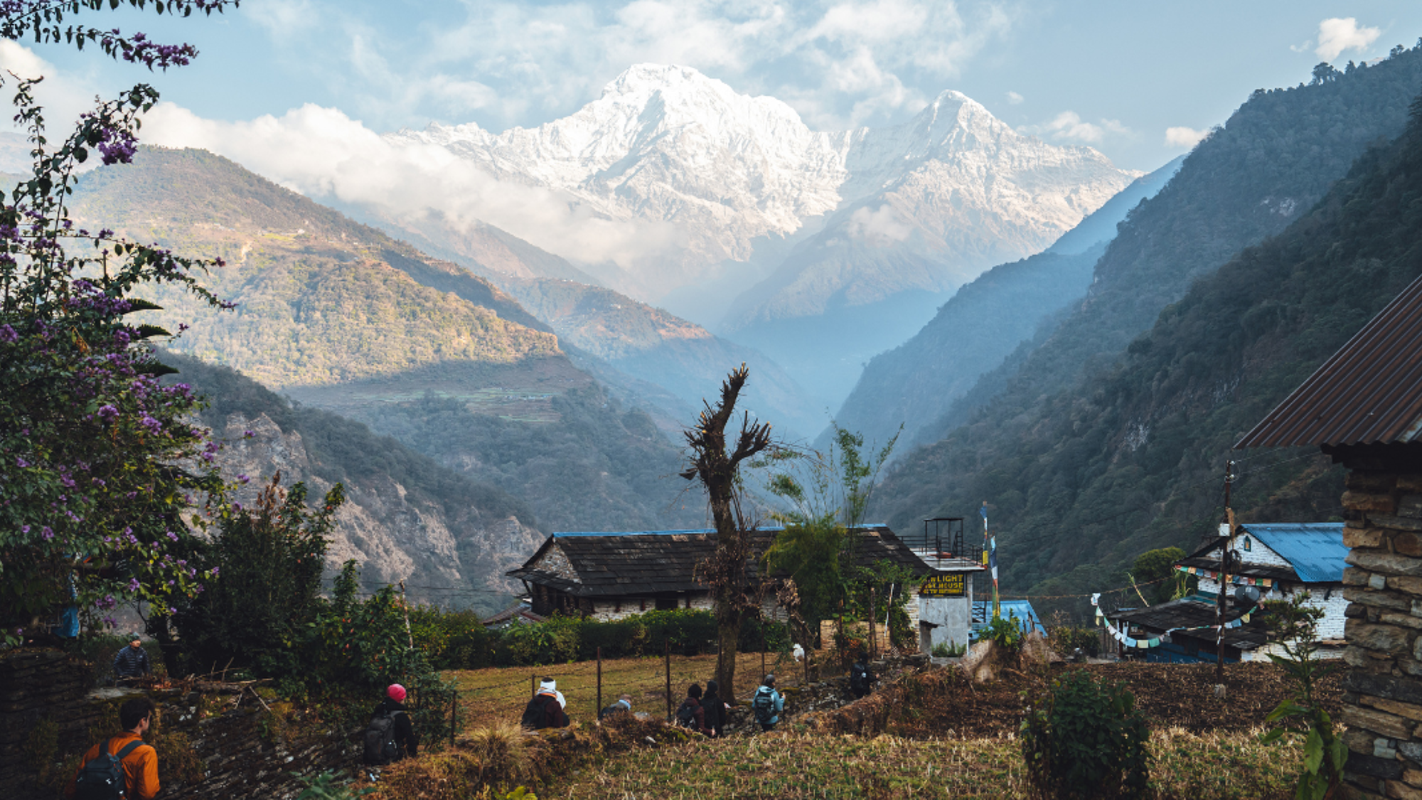 ...au pied des plus hautes montagnes du monde !