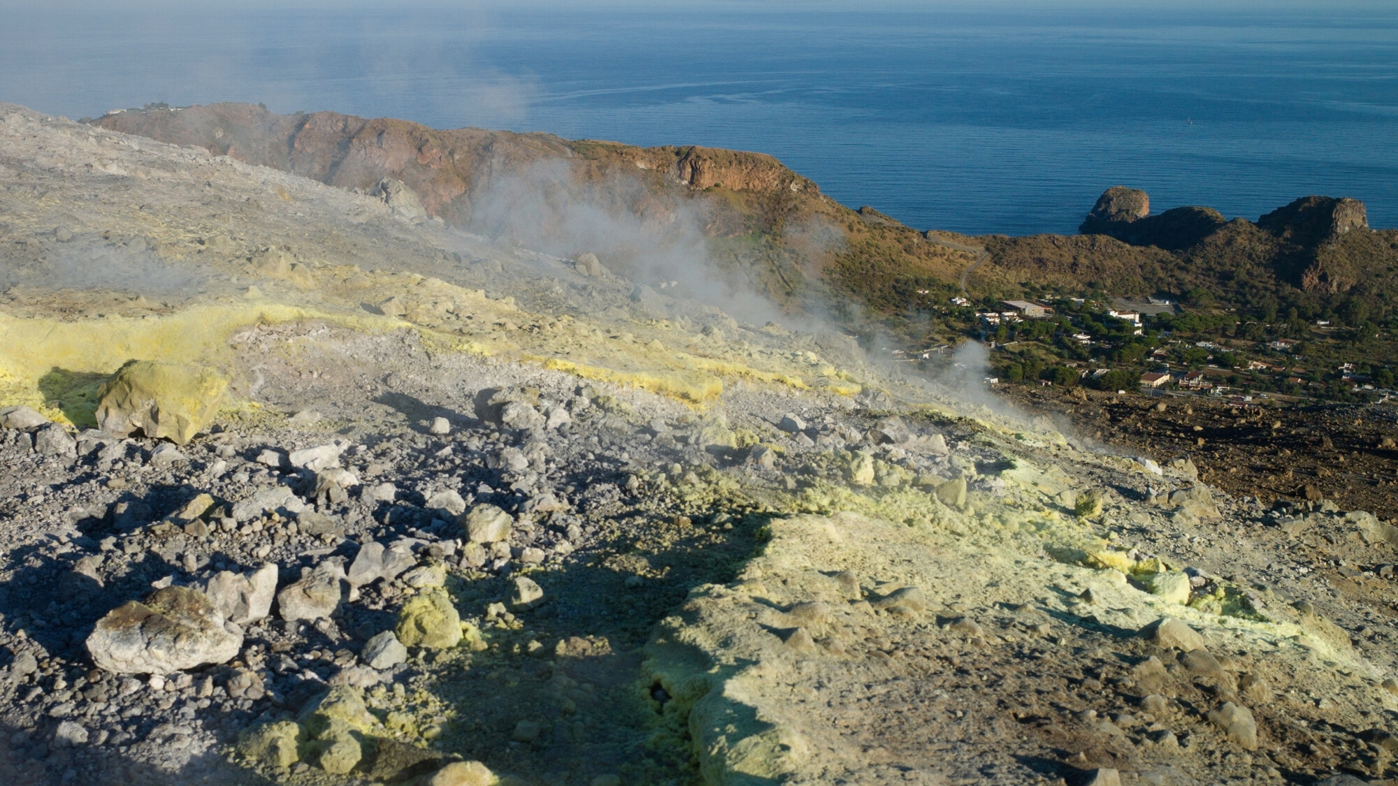 Vulcano, Îles Éoliennes, Italie ©Shutterstock.com