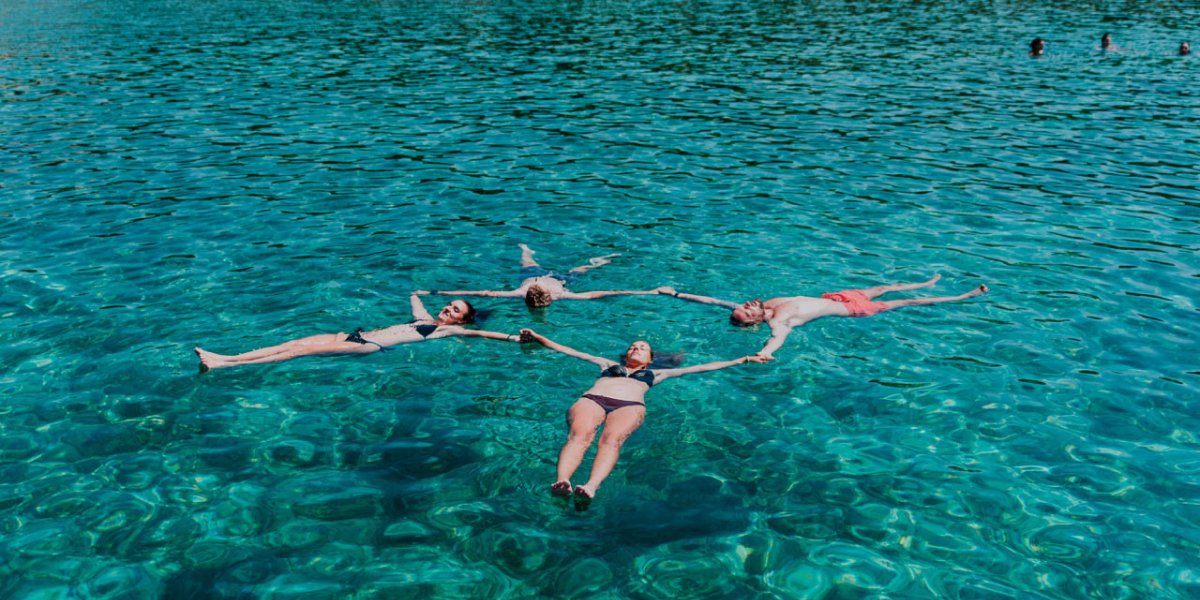 Du chill, du fun, du soleil et des copains : ça c'est les vacances !