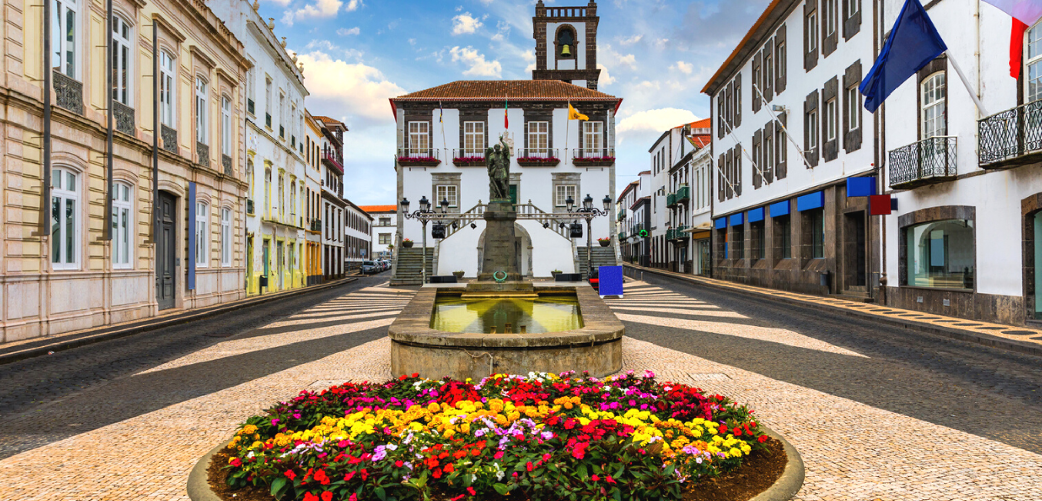 Posez vos valises à Ponta Delgada, la capitale de Saõ Miguel