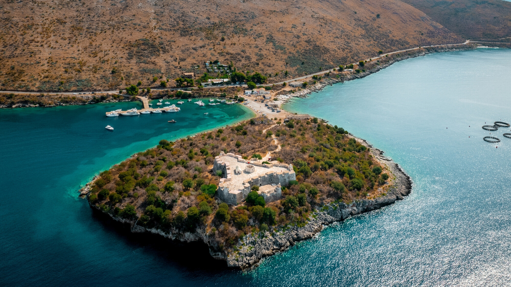 Porto Palermo, Albanie ©Maxime Moreau