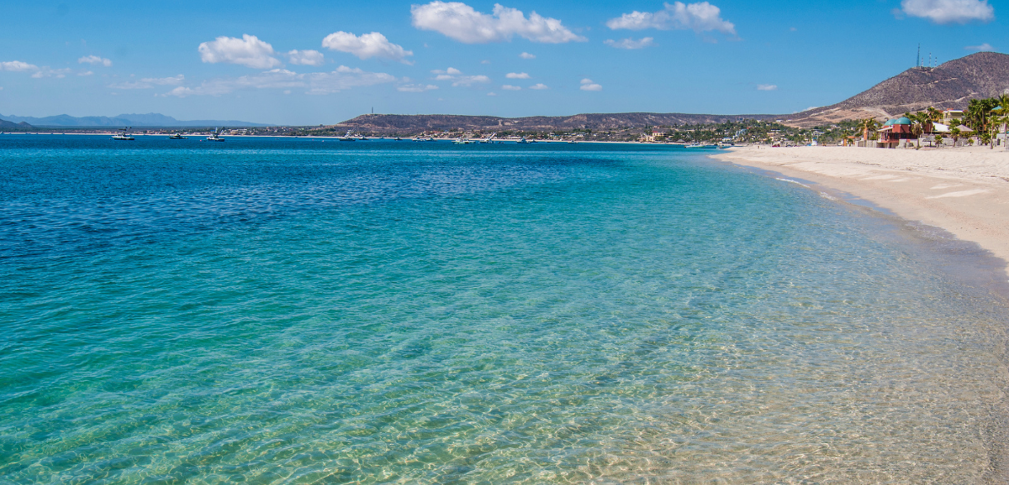 Les pieds dans l'eau cristalline de la plage de Los Barriles - jours 1, 2, 3 et 11